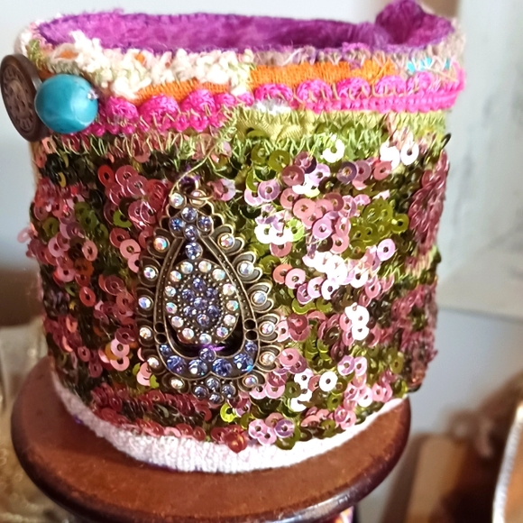 Handmade Bracelet Band: - Picture 1 of 7